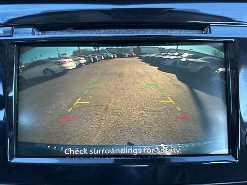 Used 2019 Nissan Rogue S image 17