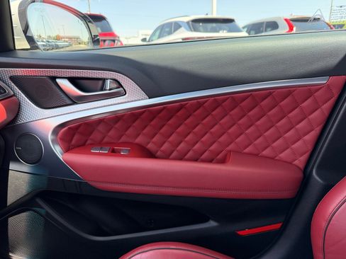 Used 2022 Genesis G70 3.3T Launch Edition RWD image 16
