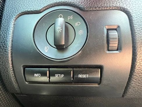 Used 2010 Ford Mustang GT RWD image 11