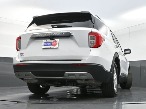 Used 2023 Ford Explorer XLT w/ Equipment Group 202A image 29