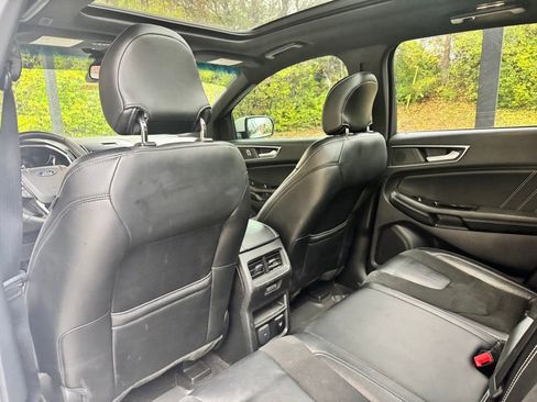 Used 2019 Ford Edge ST w/ Equipment Group 401A image 21