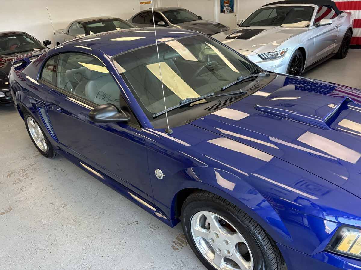 Used 2004 Ford Mustang Coupe RWD image 4