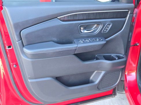 Used 2023 Honda Pilot Elite image 12