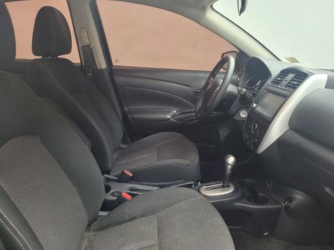 Used 2018 Nissan Versa SV FWD image 21