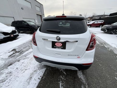 Used 2019 Buick Encore Preferred image 3