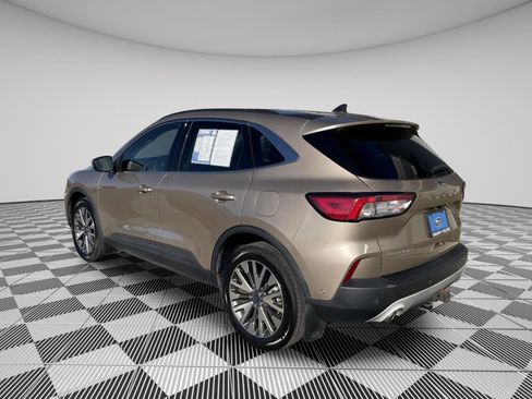 Used 2021 Ford Escape Titanium w/ Class II Trailer Tow Package image 5