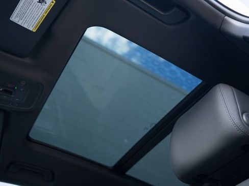 New 2025 Audi Q3 2.0T Premium image 13