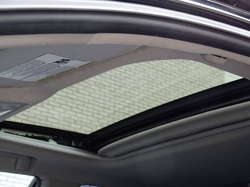 Used 2012 Toyota Camry SE FWD image 12