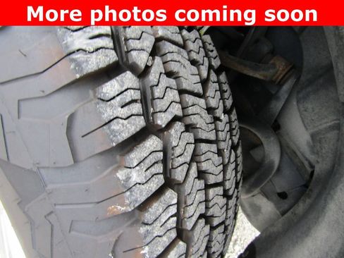 Used 2021 Chevrolet Colorado LT w/ Fleet Safety Package RWD image 10