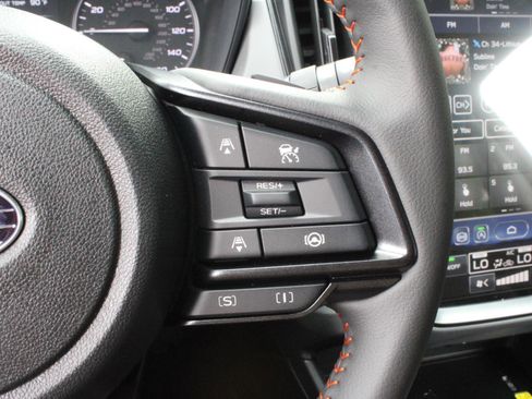 New 2025 Subaru Crosstrek 2.5i Limited w/ Popular Package #4A image 32