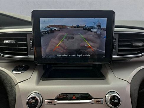Certified 2023 Ford Explorer XLT w/ Equipment Group 202A AWD/4WD image 19