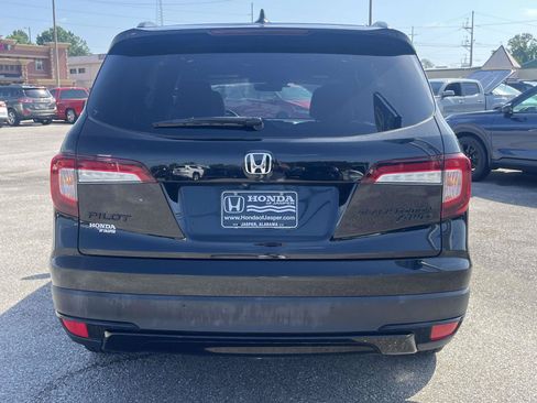 Used 2021 Honda Pilot Black Edition image 3