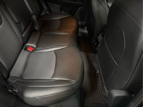 New 2026 Jeep Compass Latitude image 25