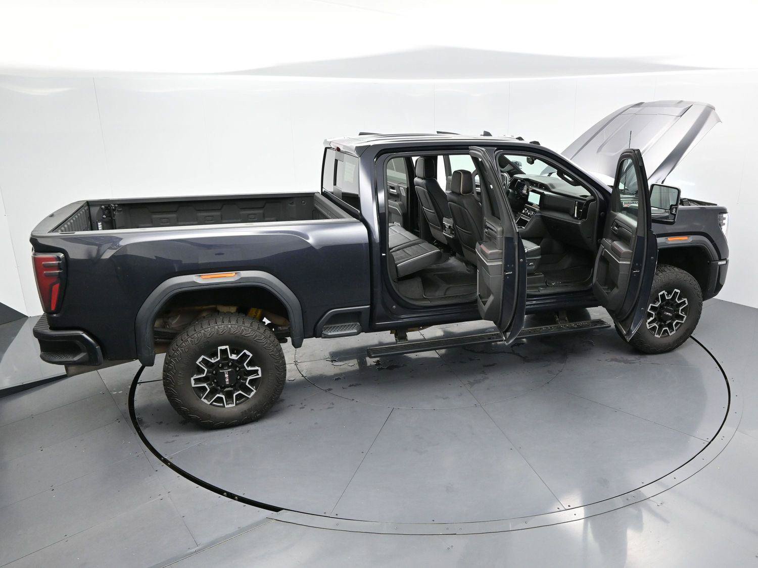 Used 2024 GMC Sierra 2500 AT4X AWD/4WD image 44