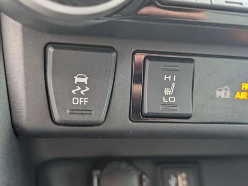 Used 2023 Toyota RAV4 XLE Premium image 18