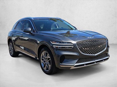 Used 2024 Genesis GV70 2.5T w/ Select Package AWD/4WD image 3