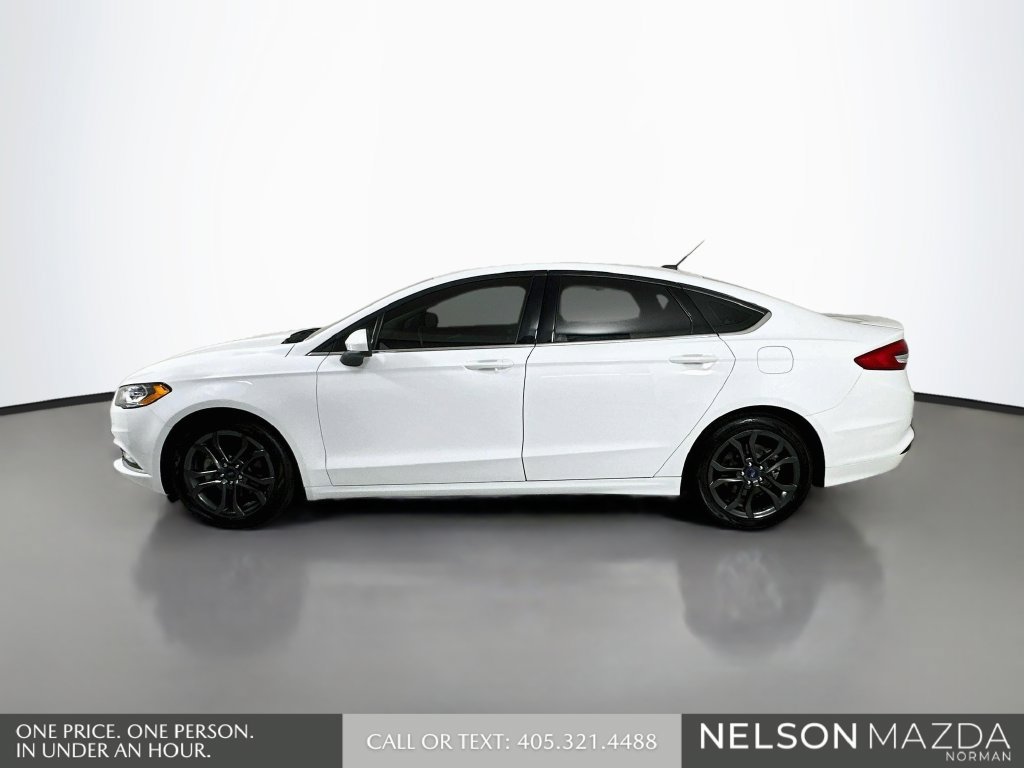 Used 2018 Ford Fusion SE w/ Equipment Group 201A FWD image 9