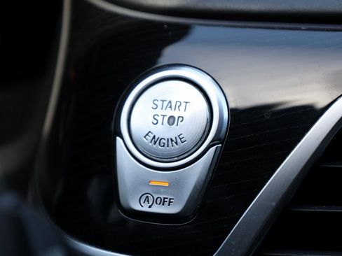 Used 2016 BMW 750i xDrive image 41