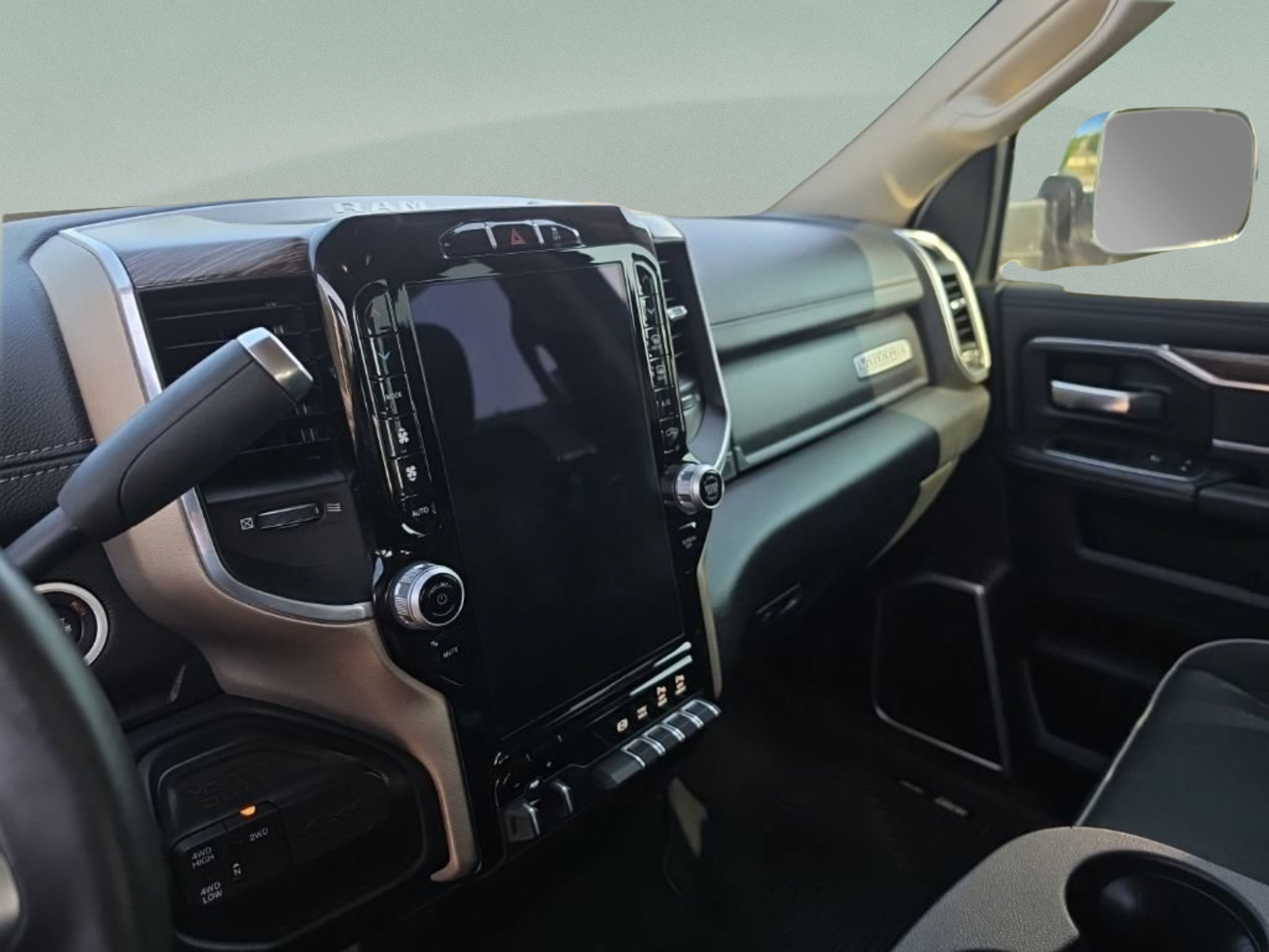Used 2021 RAM 2500 Laramie AWD/4WD image 18