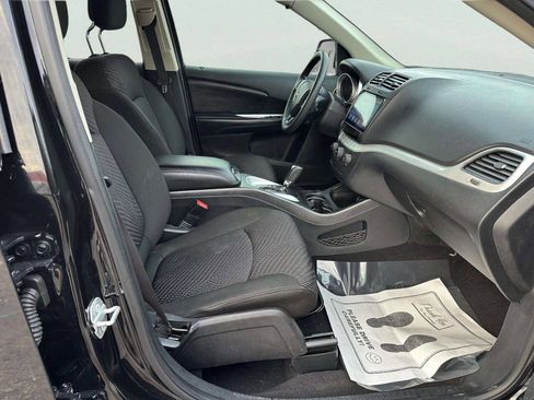 Used 2020 Dodge Journey SE w/ Blacktop Package image 22