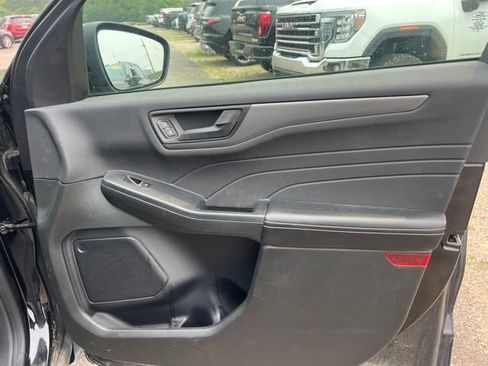 Used 2023 Ford Escape Active AWD/4WD image 10