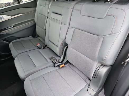 New 2025 Ford Explorer Active image 15