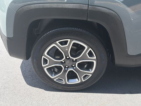 Used 2018 Jeep Renegade Limited FWD image 27