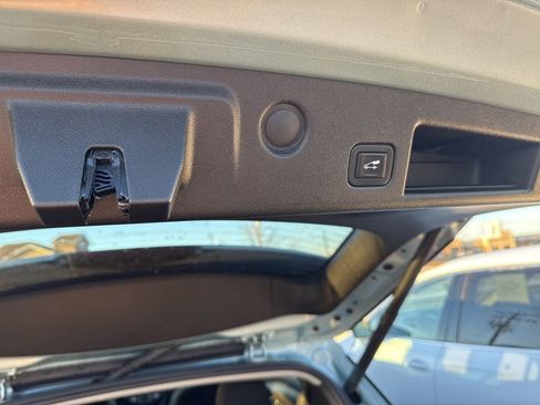 Used 2022 Chevrolet Equinox LT image 26