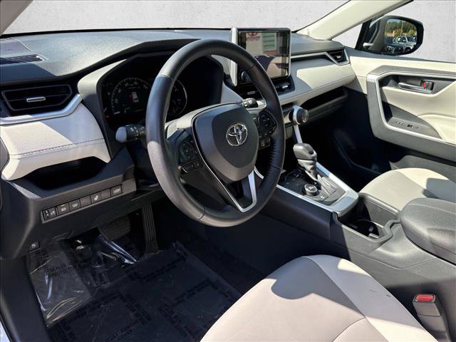 Certified 2025 Toyota RAV4 XLE Premium AWD/4WD image 9