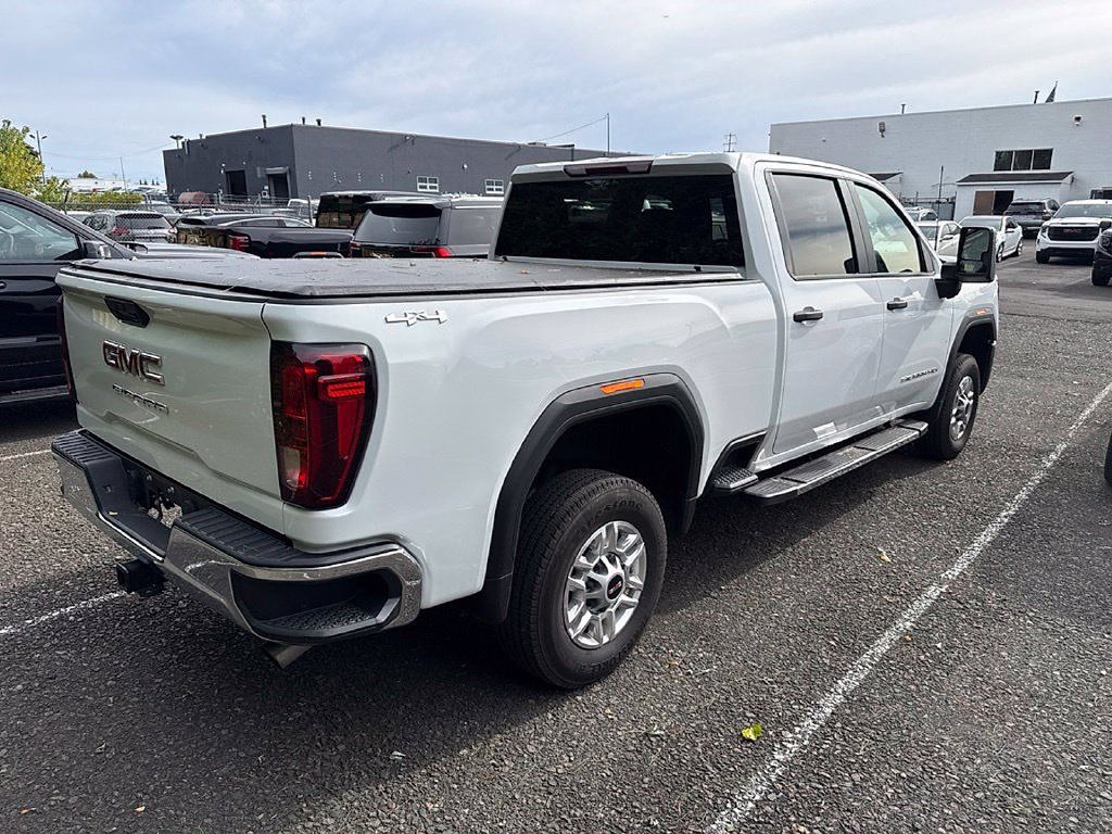 Used 2025 GMC Sierra 2500 Pro w/ Convenience Package AWD/4WD image 3