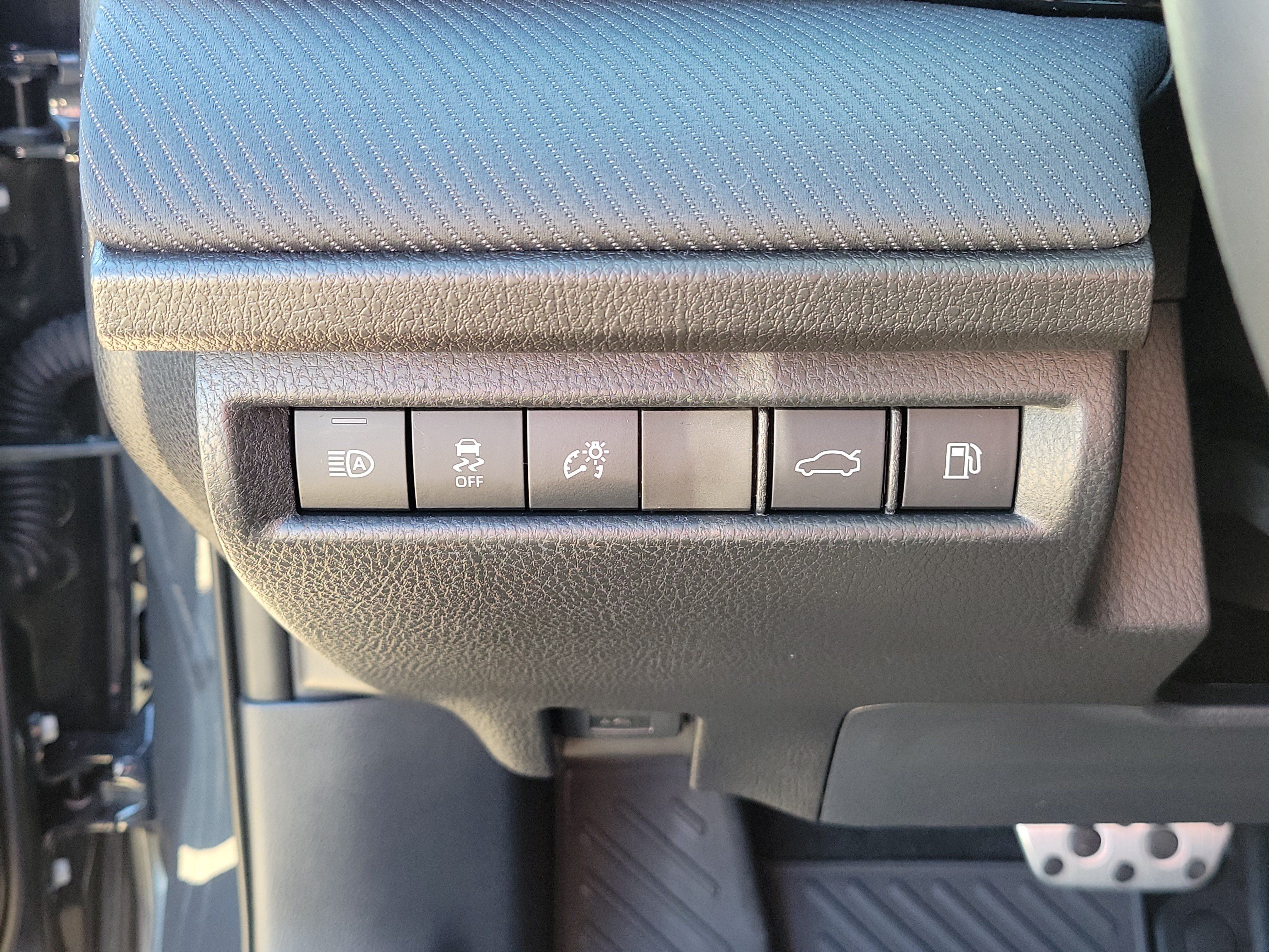 Used 2026 Toyota Camry SE FWD image 20
