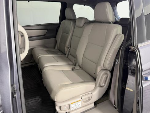 Used 2016 Honda Odyssey Touring image 37