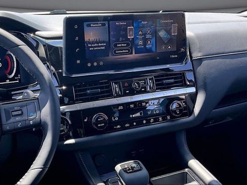 New 2026 Nissan Pathfinder SL FWD image 6