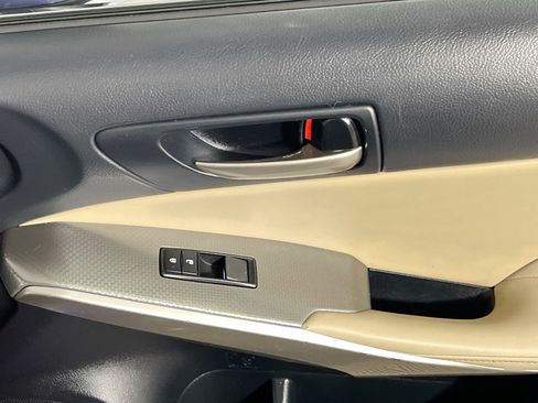 Used 2018 Lexus IS 300 F Sport w/ F Sport Package RWD image 32