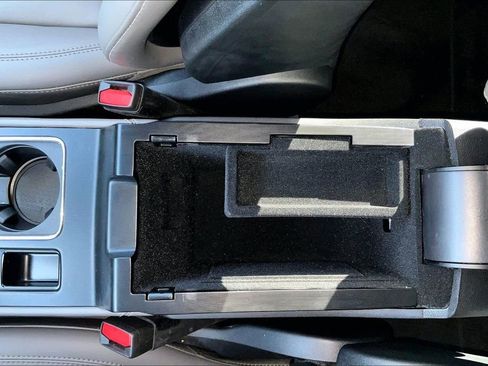 Used 2025 Lincoln Corsair Premiere image 34