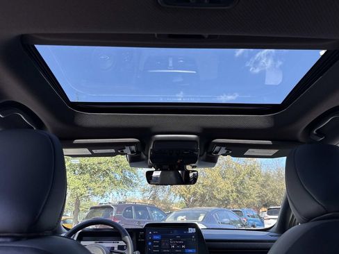 New 2026 Subaru Outback Limited AWD/4WD image 18