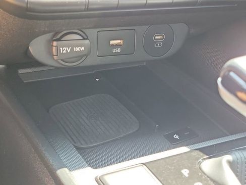 Used 2025 Hyundai Elantra Sport FWD image 14