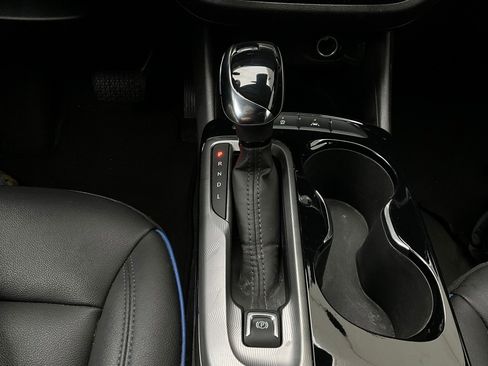 Used 2025 Buick Envista Sport Touring image 22