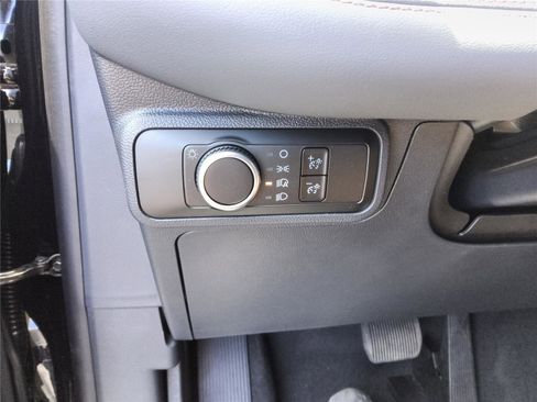 New 2026 Ford Explorer Active RWD image 19