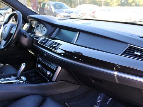 Used 2013 BMW 535i Gran Turismo xDrive image 17
