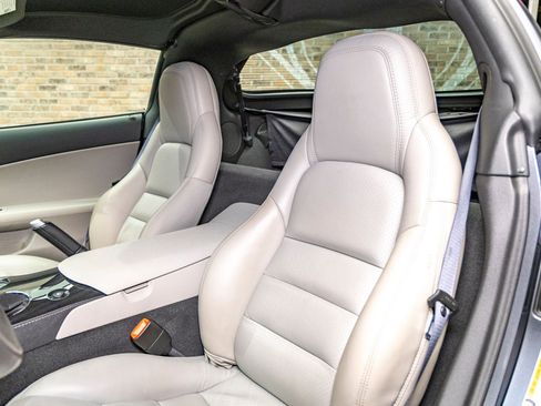 Used 2011 Chevrolet Corvette Grand Sport w/ Preferred Equipment Group image 37