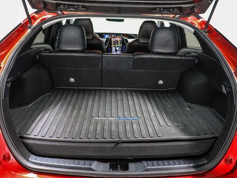 Certified 2017 Toyota Prius Prime Advanced w/ Carpet Mat Package FWD image 26