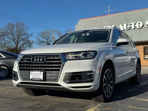 Used 2017 Audi Q7 3.0T Premium w/ Towing Package image 3