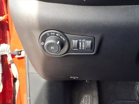 Used 2024 Jeep Compass Latitude w/ Altitude Special Edition image 24