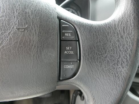 Used 2012 Ford E-350 and Econoline 350 XLT RWD image 18