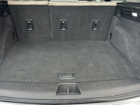 Used 2019 Cadillac XT4 Luxury image 13