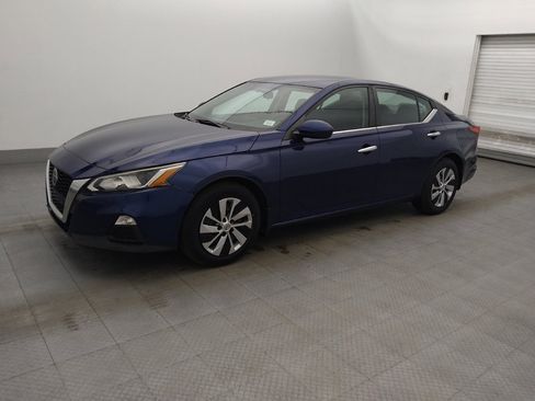 Used 2019 Nissan Altima 2.5 S FWD image 2