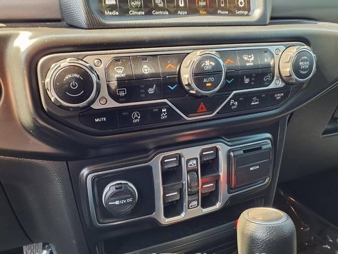 Used 2023 Jeep Wrangler Unlimited Sport AWD/4WD image 9