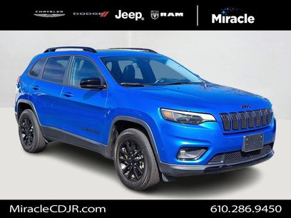 Used 2023 Jeep Cherokee Altitude Lux w/ Lux Elite Package