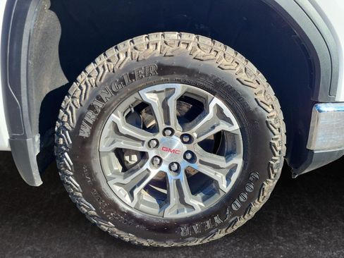 Used 2024 GMC Sierra 1500 Pro w/ Pro Value Package image 28